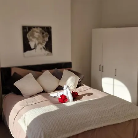 Cultural Epicenter, 4 Bedroom, More To Do Than You Can Do!